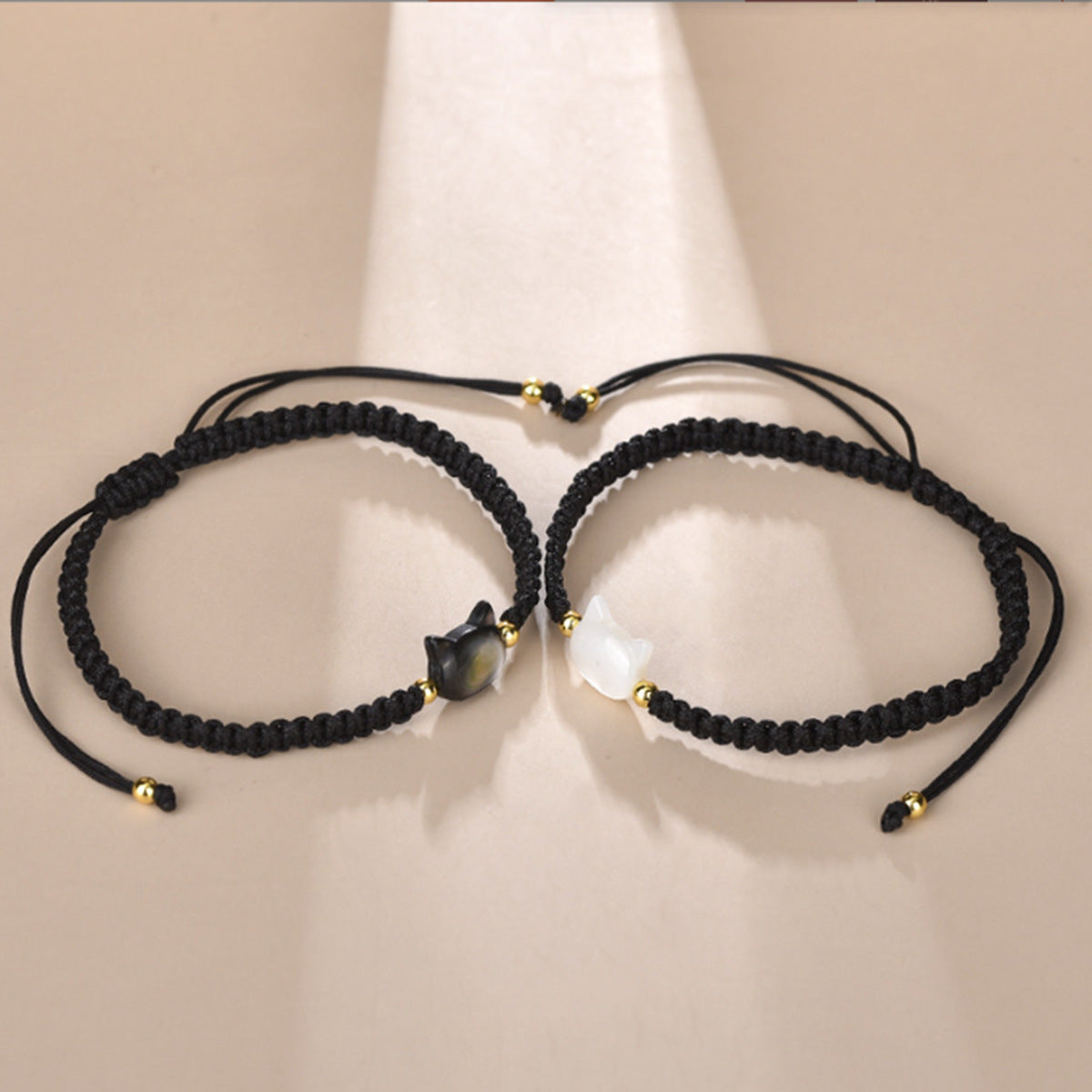 Armband cat